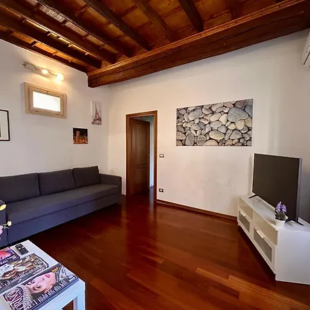 شقة Elegante Nel Centro Storico Di تورينو