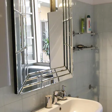 Апартаменты Elegante Nel Centro Storico Di