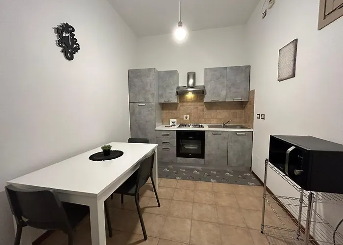 Elegante Nel Centro Storico Di Appartement